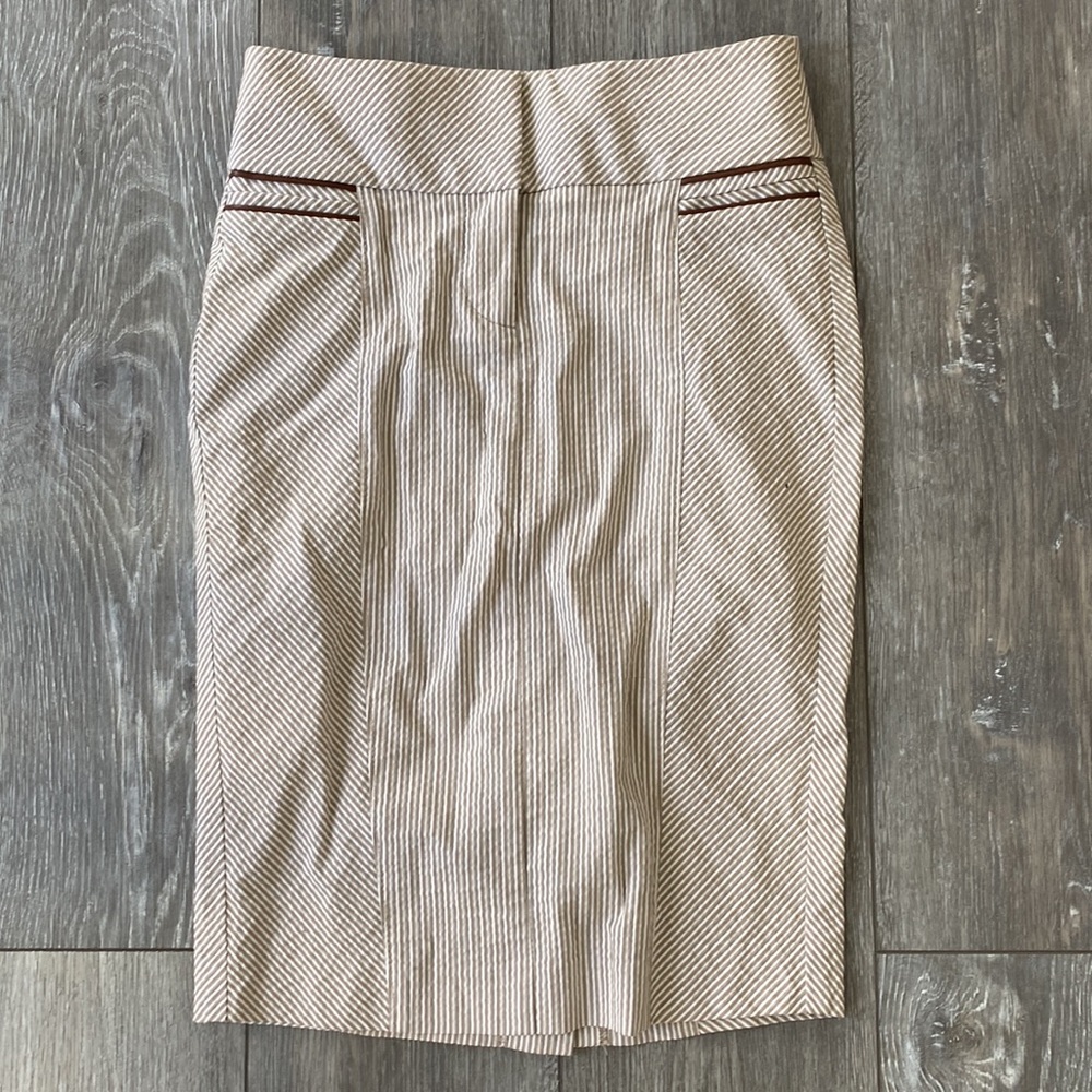 BEBE STRIPE PENCIL SKIRT